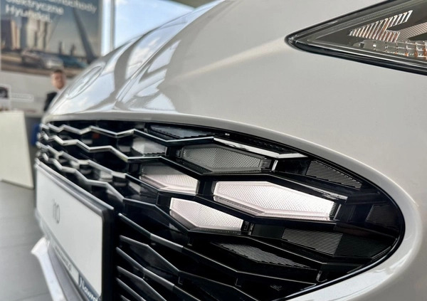 Hyundai i10 cena 68500 przebieg: 5, rok produkcji 2023 z Piechowice małe 137